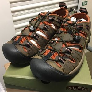 KEEN Arroyo II Hiker Shoe